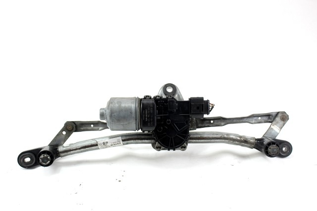 MOTORCEK PREDNJIH BRISALCEV OEM N. 390241564 ORIGINAL REZERVNI DEL FIAT DOBLO 263 MK2 (2009 -2015)DIESEL LETNIK 2011