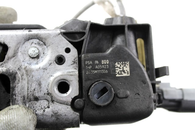 CENTRALNI ZAKLEP SPREDNJIH VRAT  OEM N. 9801689980 ORIGINAL REZERVNI DEL CITROEN C4 CACTUS (2014 - 2018)DIESEL LETNIK 2015