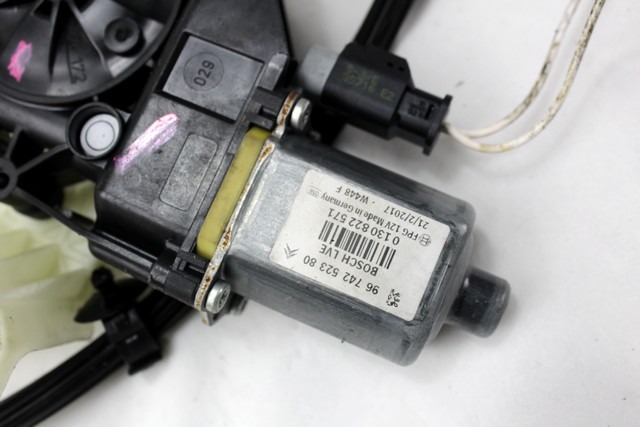 MEHANIZEM DVIGA SPREDNJIH STEKEL  OEM N. 108028 SISTEMA ALZACRISTALLO PORTA ANTERIORE ELETT ORIGINAL REZERVNI DEL CITROEN C4 CACTUS (2014 - 2018)DIESEL LETNIK 2015