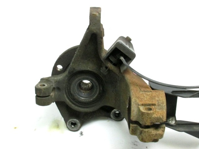 LEVI VRTLJIVI LEZAJ / PESTO KOLESA Z LEZAJEM SPREDAJ OEM N. 364675 ORIGINAL REZERVNI DEL PEUGEOT 206 PLUS T3E 2EK 2AC (2009 - 2012) DIESEL LETNIK 2010