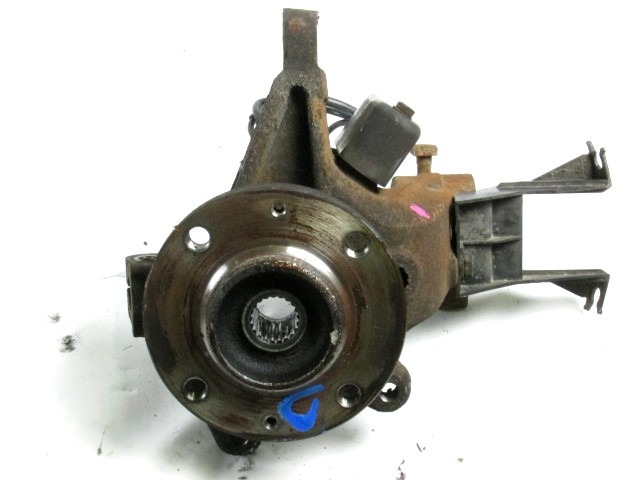 VRTLJIVI LEZAJ DESNO / PESTO KOLESA Z LEZAJEM SPREDAJ OEM N. 364775 ORIGINAL REZERVNI DEL PEUGEOT 206 PLUS T3E 2EK 2AC (2009 - 2012) DIESEL LETNIK 2010