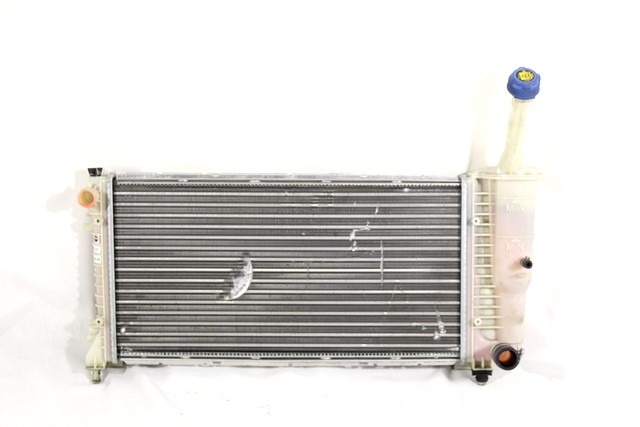 RADIATOR VODE OEM N. 51859376 ORIGINAL REZERVNI DEL FIAT IDEA 350 (2003 - 2008) BENZINA LETNIK 2006