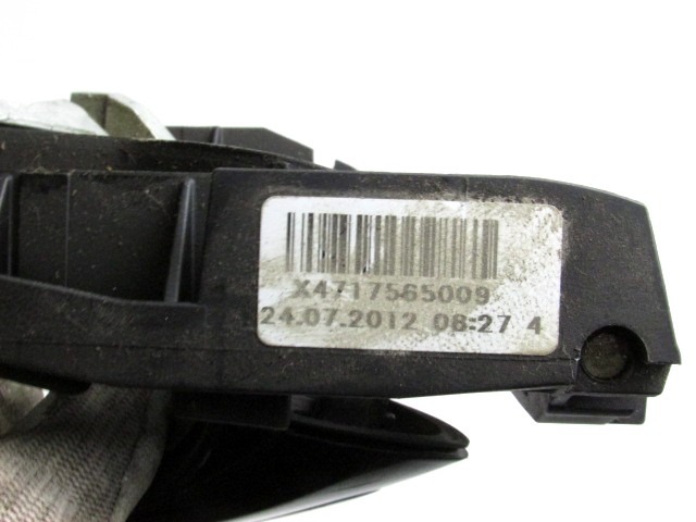 ZUNANJA KLJUKA ZADNJA DESNA VRATA OEM N. 51227276242 ORIGINAL REZERVNI DEL BMW SERIE 5 F10 F11 (2010 - 2017) DIESEL LETNIK 2012