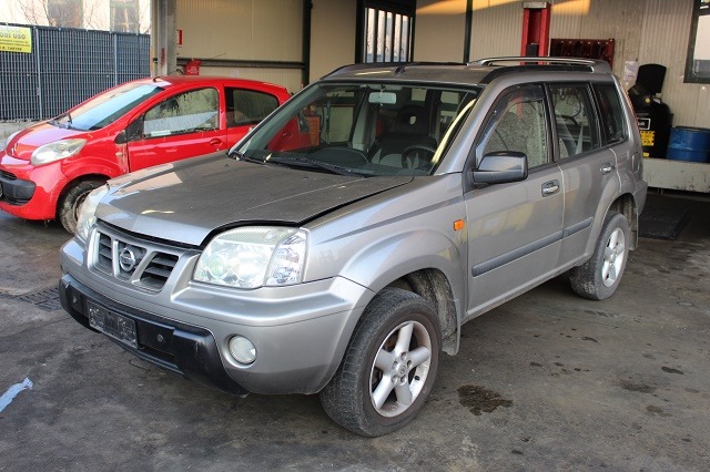 NISSAN X-TRAIL 2.2 D 4X4 84KW 6M 5P (2002) RICAMBI IN MAGAZZINO 