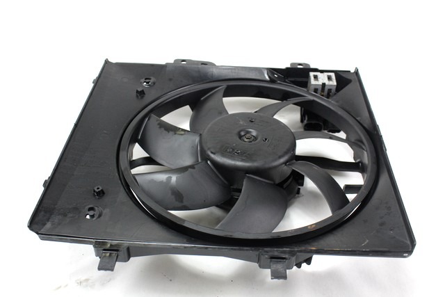 VENTILATOR HLADILNIKA OEM N. 9682902080 ORIGINAL REZERVNI DEL CITROEN DS3 (2009 - 2014) DIESEL LETNIK 2011