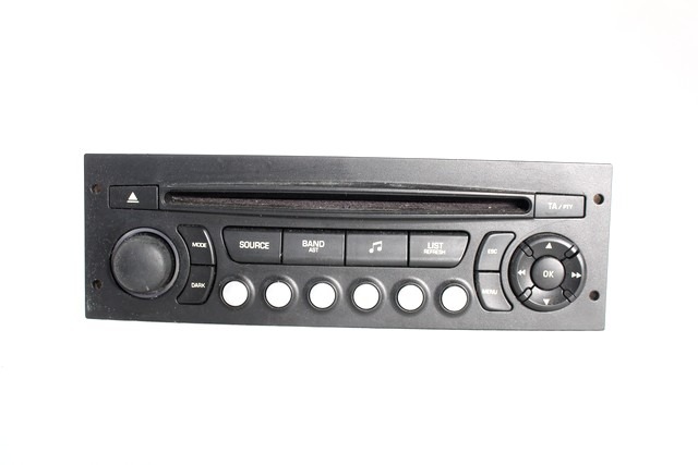 RADIO CD / OJACEVALNIK / IMETNIK HIFI OEM N. 96775574XT ORIGINAL REZERVNI DEL CITROEN DS3 (2009 - 2014) DIESEL LETNIK 2011