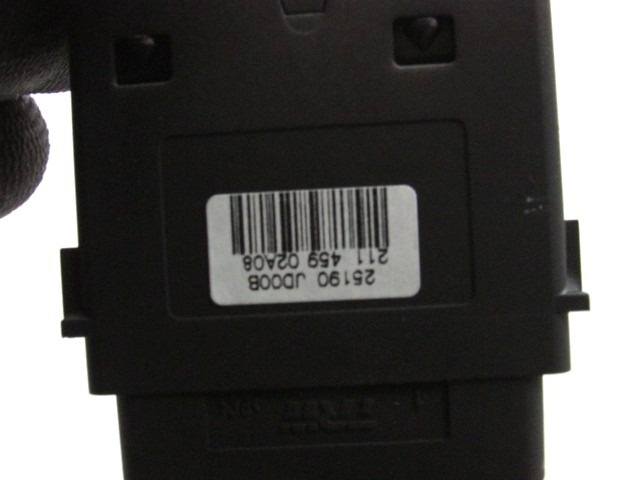 GLAVNO STIKALO LUCI OEM N. 25190JD00B ORIGINAL REZERVNI DEL NISSAN QASHQAI J10C (2006 - 2010) DIESEL LETNIK 2008