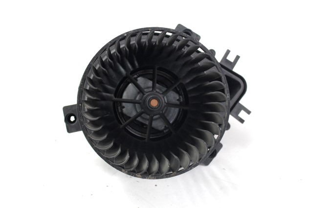 VENTILATOR  KABINE  OEM N. 67326935371 ORIGINAL REZERVNI DEL MINI ONE / COOPER / COOPER S R50 R52 R53 (2001-2006) BENZINA LETNIK 2004