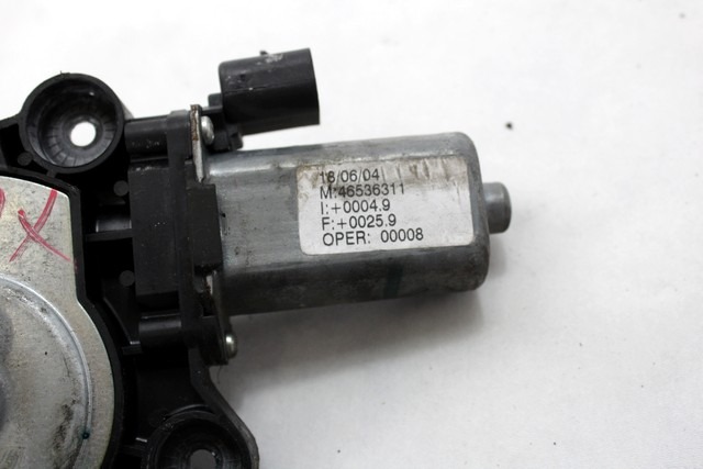 DVIZNI MEHANIZEM SPREDNIH STEKEL  OEM N. 16673 MOTORINO ALZACRISTALLO PORTA ANTERIORE ORIGINAL REZERVNI DEL FIAT PUNTO 188 MK2 R (2003 - 2011) DIESEL LETNIK 2004