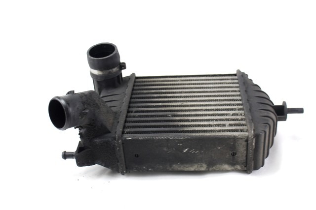 HLADILNIK INTERCOOLER OEM N. 46764253 ORIGINAL REZERVNI DEL FIAT PUNTO 188 MK2 R (2003 - 2011) DIESEL LETNIK 2004