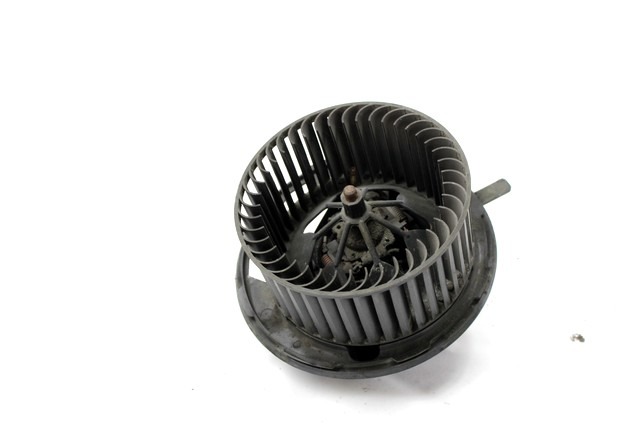 VENTILATOR  KABINE  OEM N. 3C1820015J ORIGINAL REZERVNI DEL VOLKSWAGEN PASSAT B6 3C2 3C5 BER/SW (2005 - 09/2010)  DIESEL LETNIK 2007