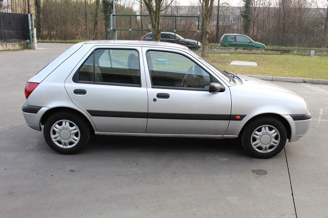 FORD FIESTA 1.2 55KW 5P B 5M (2001) RICAMBI IN MAGAZZINO