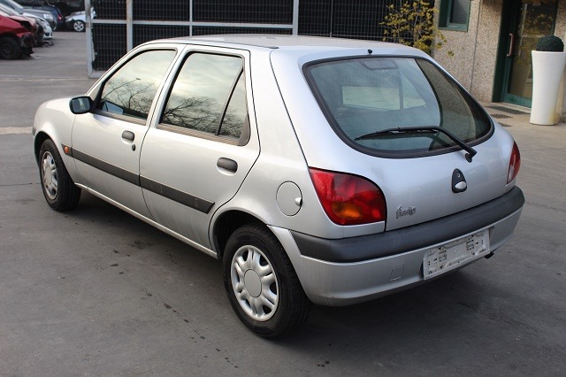 FORD FIESTA 1.2 55KW 5P B 5M (2001) RICAMBI IN MAGAZZINO