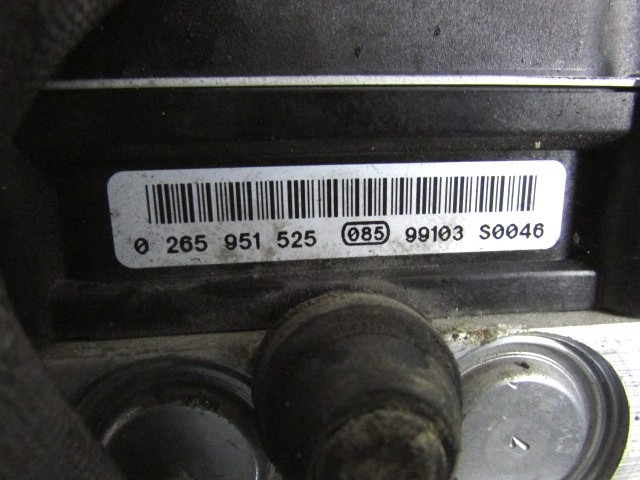 ABS AGREGAT S PUMPO OEM N. 9660934580 ORIGINAL REZERVNI DEL CITROEN C4 PICASSO/GRAND PICASSO MK1 (2006 - 08/2013) DIESEL LETNIK 2010