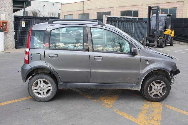 FIAT PANDA 4X4 1.3 D 51KW 5M 5P (2008) RICAMBI IN MAGAZZINO