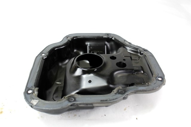 POSODA ZA OLJE/KARTER OLJA OEM N. 11110BC21A ORIGINAL REZERVNI DEL NISSAN NOTE E11 MK1 (2005 - 2013)BENZINA LETNIK 2006