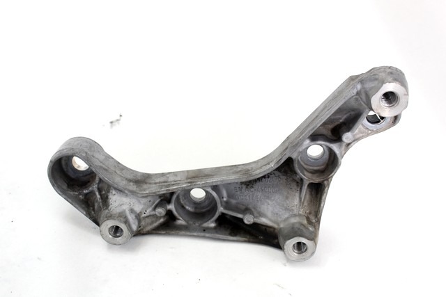 NOSILCI MOTORJA/DRUGO OEM N. A2720140295 ORIGINAL REZERVNI DEL MERCEDES CLASSE E W212 BER/SW (2009 - 2016)DIESEL LETNIK 2010