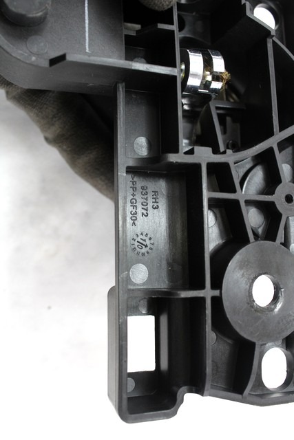 NOTRANJA KLJUKA  OEM N. 68103386AA ORIGINAL REZERVNI DEL FIAT FREEMONT (2011 - 2015)DIESEL LETNIK 2013