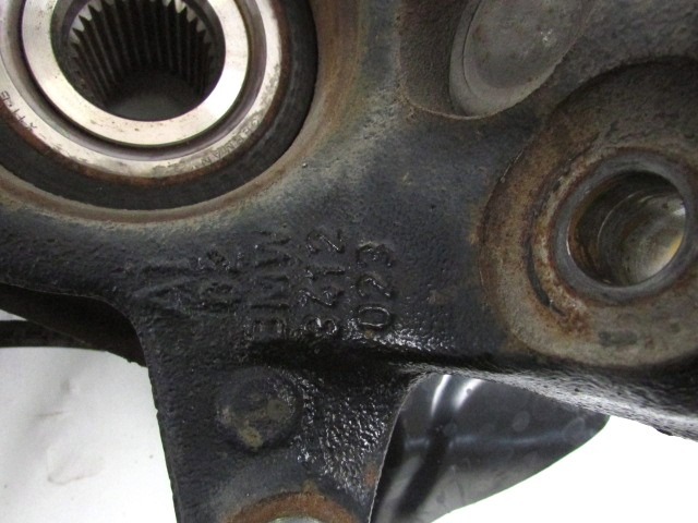 LEVI VRTLJIVI LEZAJ / PESTO KOLESA Z LEZAJEM SPREDAJ OEM N. 31213412019 ORIGINAL REZERVNI DEL BMW X3 E83 (2004 - 08/2006 ) DIESEL LETNIK 2005