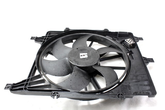 VENTILATOR HLADILNIKA OEM N. 7700428659 ORIGINAL REZERVNI DEL RENAULT CLIO BB CB MK2 R / CLIO STORIA (05/2001 - 2012) BENZINA LETNIK 2002