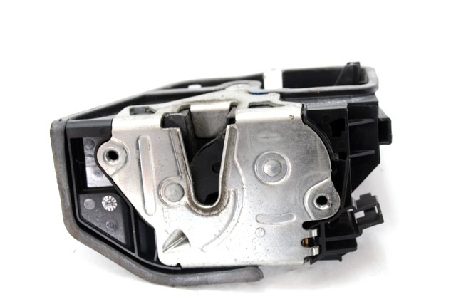 CENTRALNO ZAKLEPANJE PREDNIH LEVIH VRAT OEM N. 7036167 ORIGINAL REZERVNI DEL BMW SERIE 5 E60 E61 (2003 - 2010) DIESEL LETNIK 2003