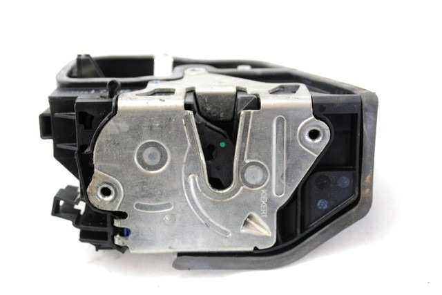 CENTRALNO ZAKLEPANJE ZADNJIH DESNIH VRAT OEM N. 7036172 ORIGINAL REZERVNI DEL BMW SERIE 5 E60 E61 (2003 - 2010) DIESEL LETNIK 2003