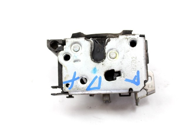 CENTRALNI ZAKLEP SPREDNJIH VRAT  OEM N. 51843468 ORIGINAL REZERVNI DEL FIAT DOBLO 223 MK1 R (2005 - 2009) DIESEL LETNIK 2006