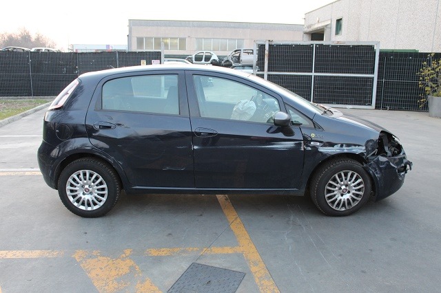 FIAT PUNTO 1.4 G 57KW 5M 5P (2015) RICAMBI IN MAGAZZINO