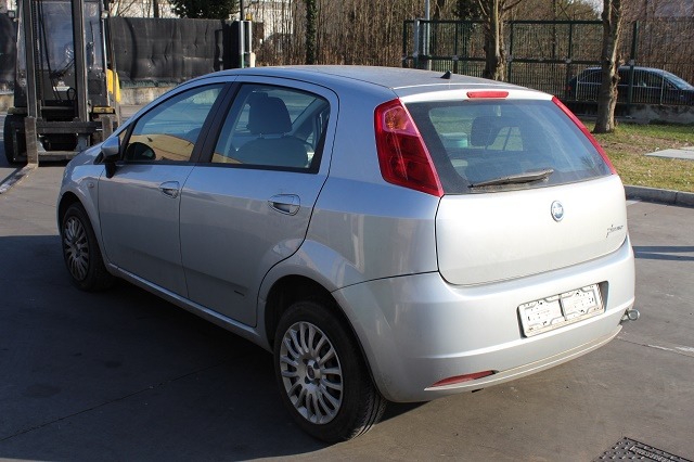 FIAT GRANDE PUNTO 1.2 B 48KW 5M 5P (2006) RICAMBI IN MAGAZZINO