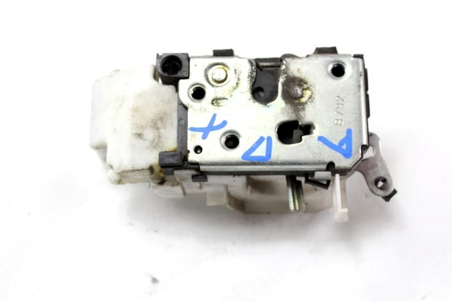 CENTRALNI ZAKLEP SPREDNJIH VRAT  OEM N. 46535997 ORIGINAL REZERVNI DEL FIAT PUNTO 188 MK2 R (2003 - 2011) DIESEL LETNIK 2007