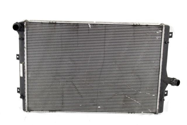 RADIATOR VODE OEM N. 3C0121253BB ORIGINAL REZERVNI DEL VOLKSWAGEN PASSAT B6 3C2 3C5 BER/SW (2005 - 09/2010)  DIESEL LETNIK 2009