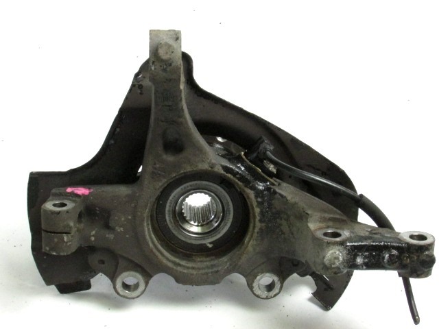 LEVI VRTLJIVI LEZAJ / PESTO KOLESA Z LEZAJEM SPREDAJ OEM N. 51776378 ORIGINAL REZERVNI DEL FIAT GRANDE PUNTO 199 (2005 - 2012) BENZINA LETNIK 2006