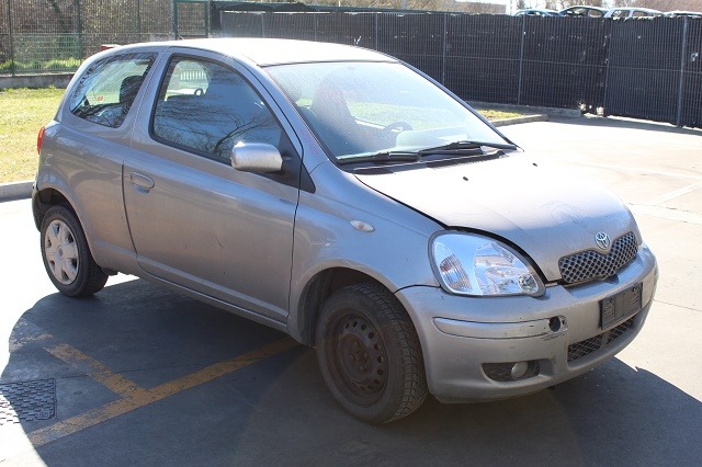 TOYOTA YARIS 1.3 B 64KW 5M 3P (2003) RICAMBI IN MAGAZZINO