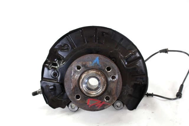 VRTLJIVI LEZAJ DESNO / PESTO KOLESA Z LEZAJEM SPREDAJ OEM N. 31216757498 ORIGINAL REZERVNI DEL MINI ONE / COOPER / COOPER S R50 R52 R53 (2001-2006) DIESEL LETNIK 2004