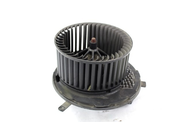 VENTILATOR  KABINE  OEM N. 3C1820015L ORIGINAL REZERVNI DEL VOLKSWAGEN PASSAT B6 3C2 3C5 BER/SW (2005 - 09/2010)  DIESEL LETNIK 2008