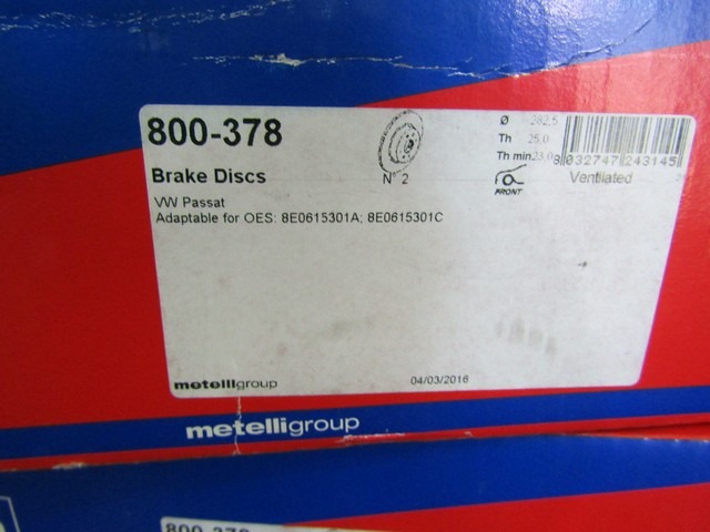 SPREDNJI ZAVORNI DISKI OEM N. 8E0615301A ORIGINAL REZERVNI DEL VOLKSWAGEN PASSAT B5 3B2 3B5 BER/SW (08/1996 - 11/2000)DIESEL LETNIK 1999