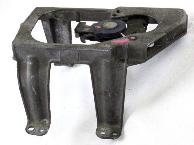 OEM N. A2114270841 ORIGINAL REZERVNI DEL MERCEDES CLASSE E W211 S211 R BER/SW (06/2006 - 2009)DIESEL LETNIK 2007