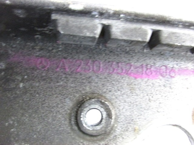 NOSILCI MOTORJA/DRUGO OEM N. A2303521806 ORIGINAL REZERVNI DEL MERCEDES CLASSE E W211 S211 R BER/SW (06/2006 - 2009)DIESEL LETNIK 2007