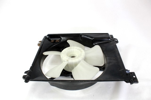 VENTILATOR HLADILNIKA OEM N. 71746874 ORIGINAL REZERVNI DEL FIAT SEDICI FY (2006 - 4/2009) DIESEL LETNIK 2006