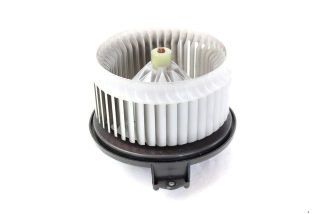 VENTILATOR  KABINE  OEM N. AV272700-0311 ORIGINAL REZERVNI DEL FIAT SEDICI FY (2006 - 4/2009) DIESEL LETNIK 2006