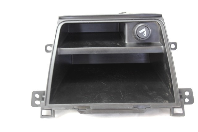 PREDAL ZA DOKUMENTE OEM N. 73831-79J0 ORIGINAL REZERVNI DEL FIAT SEDICI FY (2006 - 4/2009) DIESEL LETNIK 2006