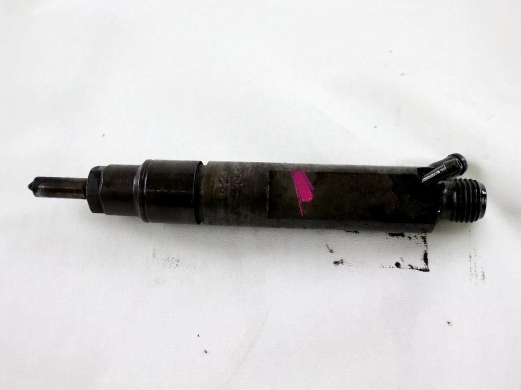 INJEKTORJI DIESEL OEM N. 028130201T ORIGINAL REZERVNI DEL AUDI A3 MK1 8L 8L1 3P/5P (1996 - 2000) DIESEL LETNIK 2000