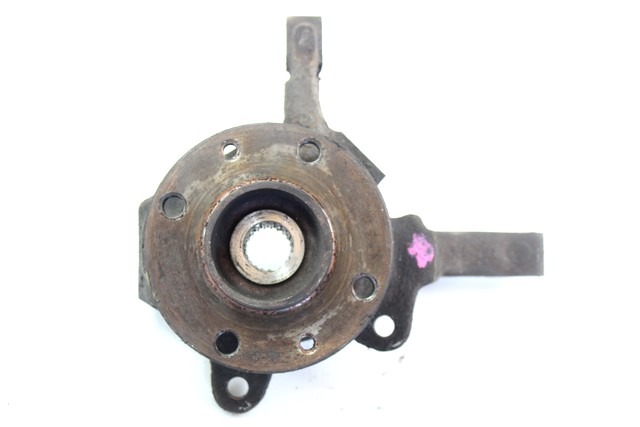 VRTLJIVI LEZAJ DESNO / PESTO KOLESA Z LEZAJEM SPREDAJ OEM N. 8200150223 ORIGINAL REZERVNI DEL RENAULT MEGANE MK1 BA0/1 EA0/1 LA0/1 DA0/1 KA0/1 (1995 -2003)BENZINA LETNIK 1996