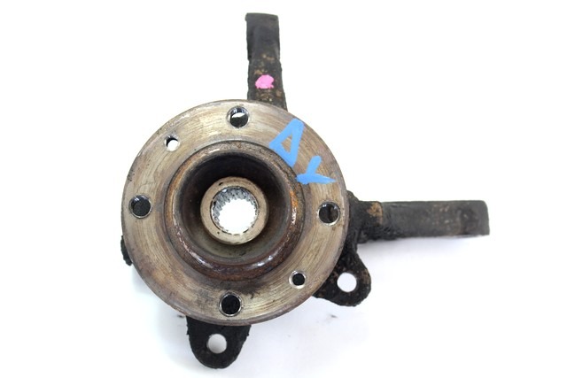 VRTLJIVI LEZAJ DESNO / PESTO KOLESA Z LEZAJEM SPREDAJ OEM N. 8200207309 ORIGINAL REZERVNI DEL RENAULT CLIO BB CB MK2 (04/1998 - 04/2001) BENZINA LETNIK 2000