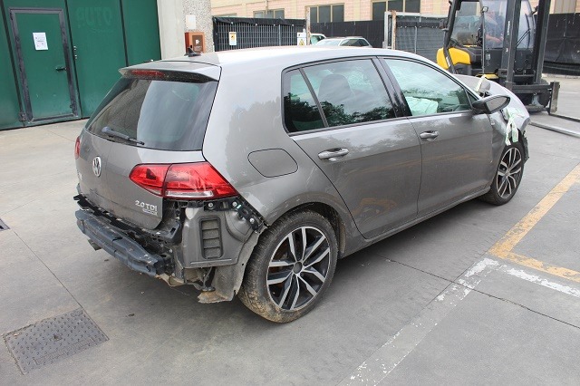 VOLKSWAGEN GOLF 7 2.0 D 110KW AUT 5P (2014) RICAMBI IN MAGAZZINO