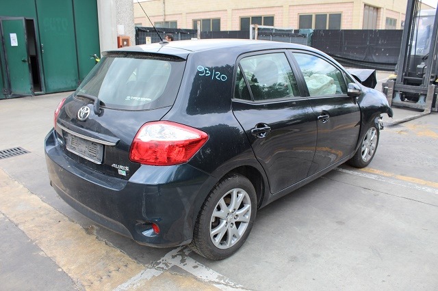 TOYOTA AURIS 1.4 D 66KW 6M 5P (2011) RICAMBI IN MAGAZZINO