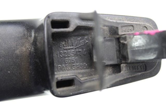 ZUNANJA KLJUKA SPREDNJA DESNA VRATA OEM N. 13255474 ORIGINAL REZERVNI DEL OPEL CORSA D R S07 (02/2011 - 2014) BENZINA LETNIK 2012