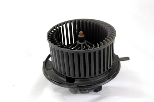 VENTILATOR  KABINE  OEM N. 1K1820015Q ORIGINAL REZERVNI DEL SEAT LEON 1P1 MK2 (2005 - 2012) DIESEL LETNIK 2009