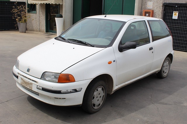 FIAT PUNTO 1.1 40KW 3P B 5M (1997) RICAMBI IN MAGAZZINO