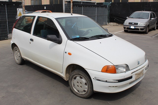 FIAT PUNTO 1.1 40KW 3P B 5M (1997) RICAMBI IN MAGAZZINO